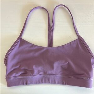Lululemon Flow Y Bra Nulu
Light Support